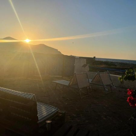 La Finestra A Tramontana Apartment Favignana Luaran gambar